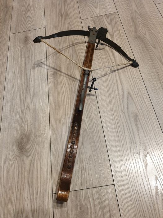 Vand Arbaleta de Panoplie din Lemn