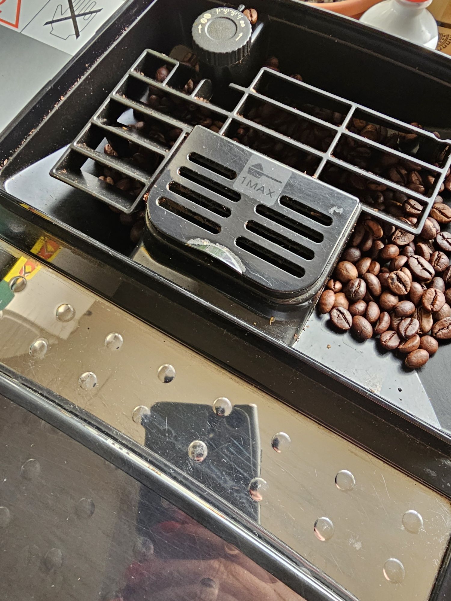 Espressor automat Delonghi Magnifica S
