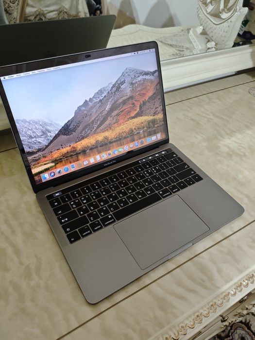 Macbook pro 2017 touch bar