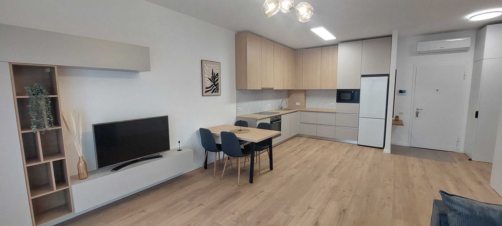 Inchiriere 2 camere, 5 min Arcul de Triumf, 3 minute Metrou, Parcare.