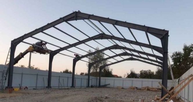 Vand garaje hale metalice structuri diferite lungimi și lățimi 6x7 8x1