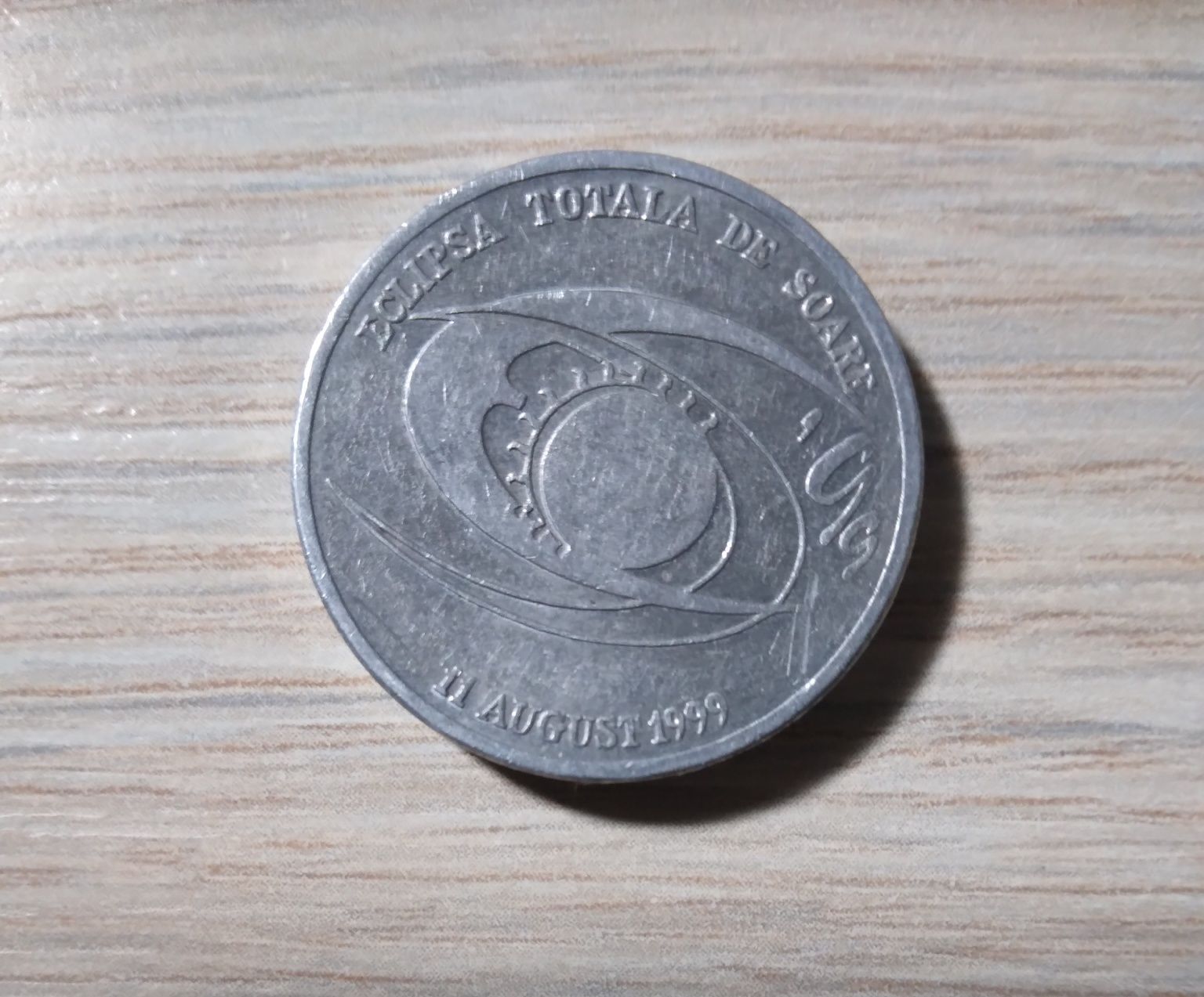 Moneda 500 lei eclipsa totala soare an 1999