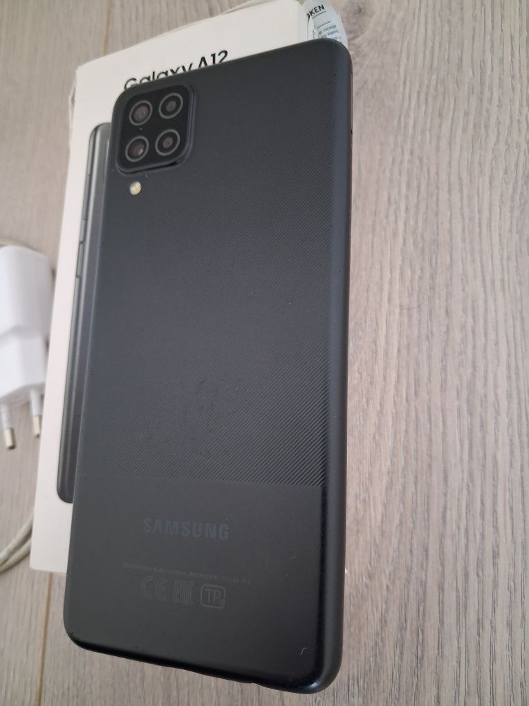 Продаётся смартфон Samsung A12 64GB в хорошем состоянии