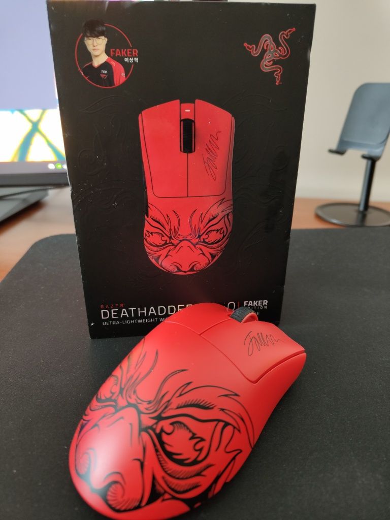 Мышка razer deathadder v3 pro faker edition