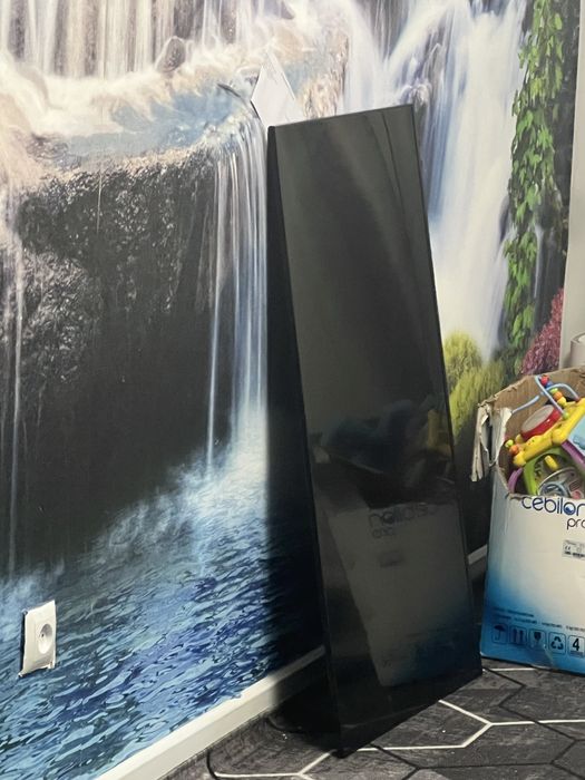 Продам телевизор Elenberk