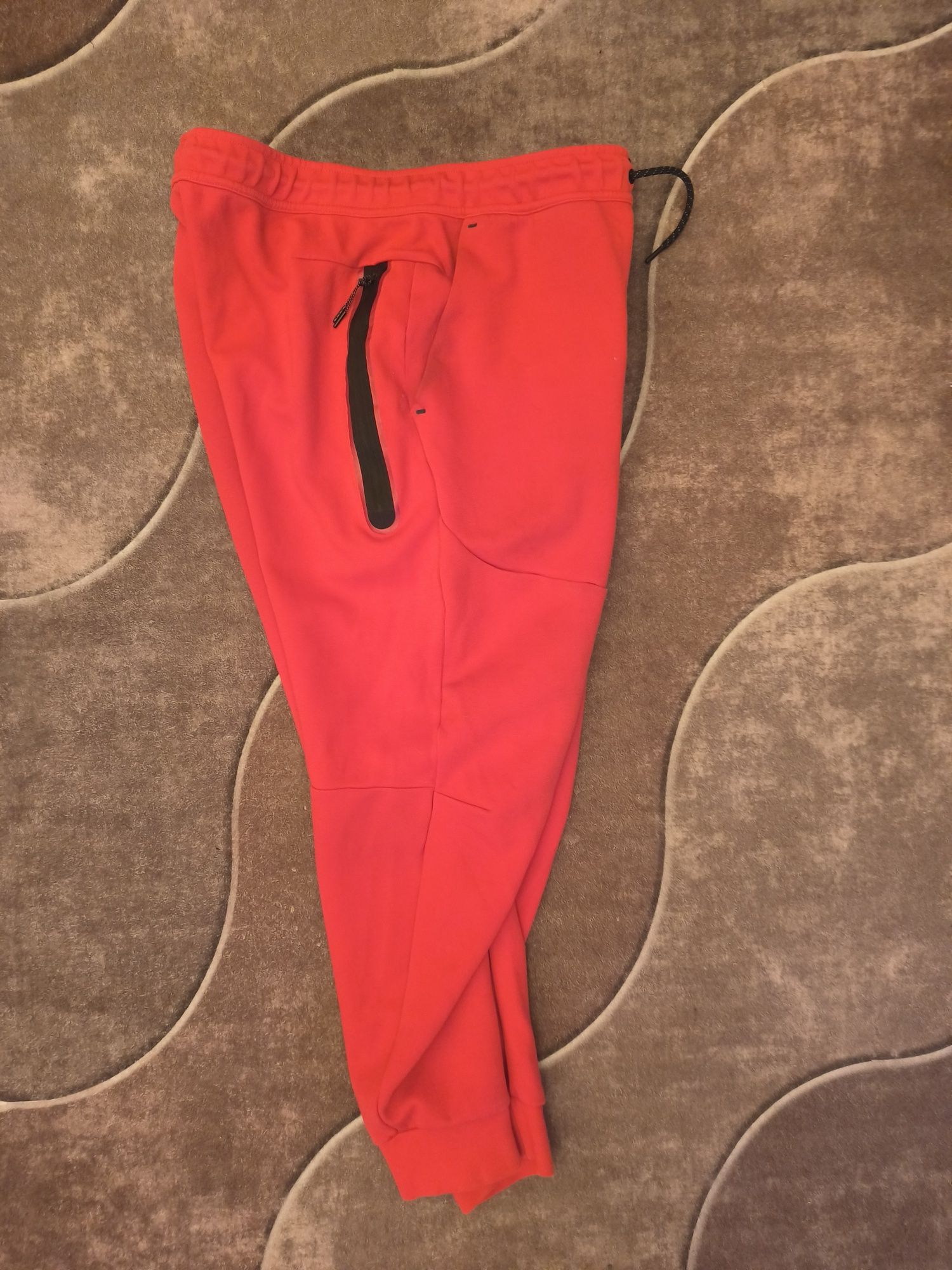 Nike Tech Fleece долнище L размер