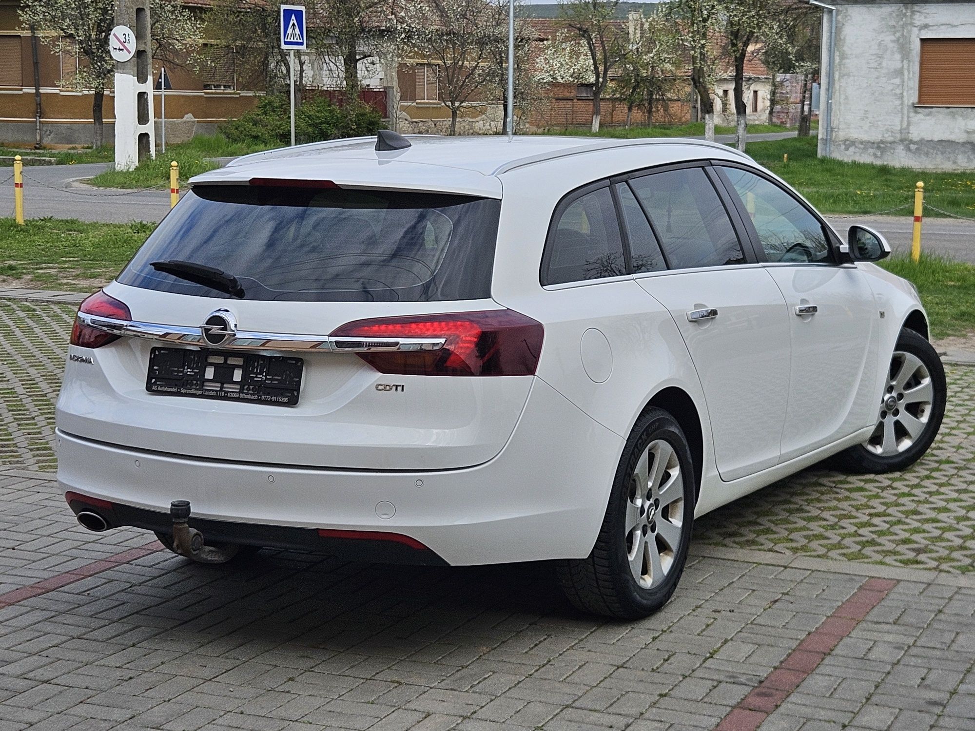 Opel Insignia -An 2016- 2.0(Diesel), 160(Cai), Transmisie automată,