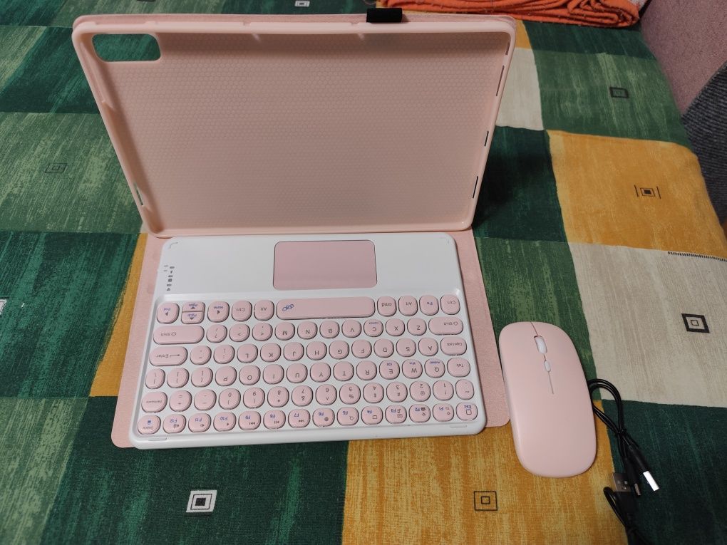 Husa magnetica cu tastatura si mouse pentru Lenovo Pad Plus 2023 11,5