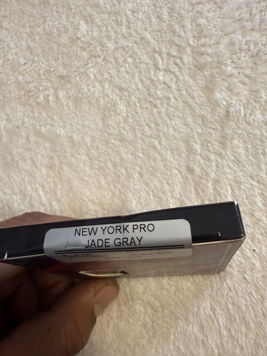 Контактни лещи цветни