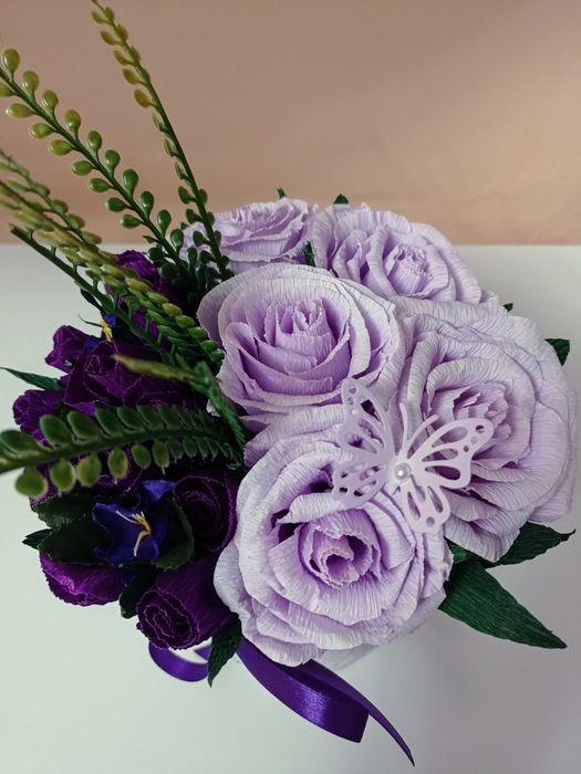 Хартиен ръчно изработен букет. Идеален за подарък.