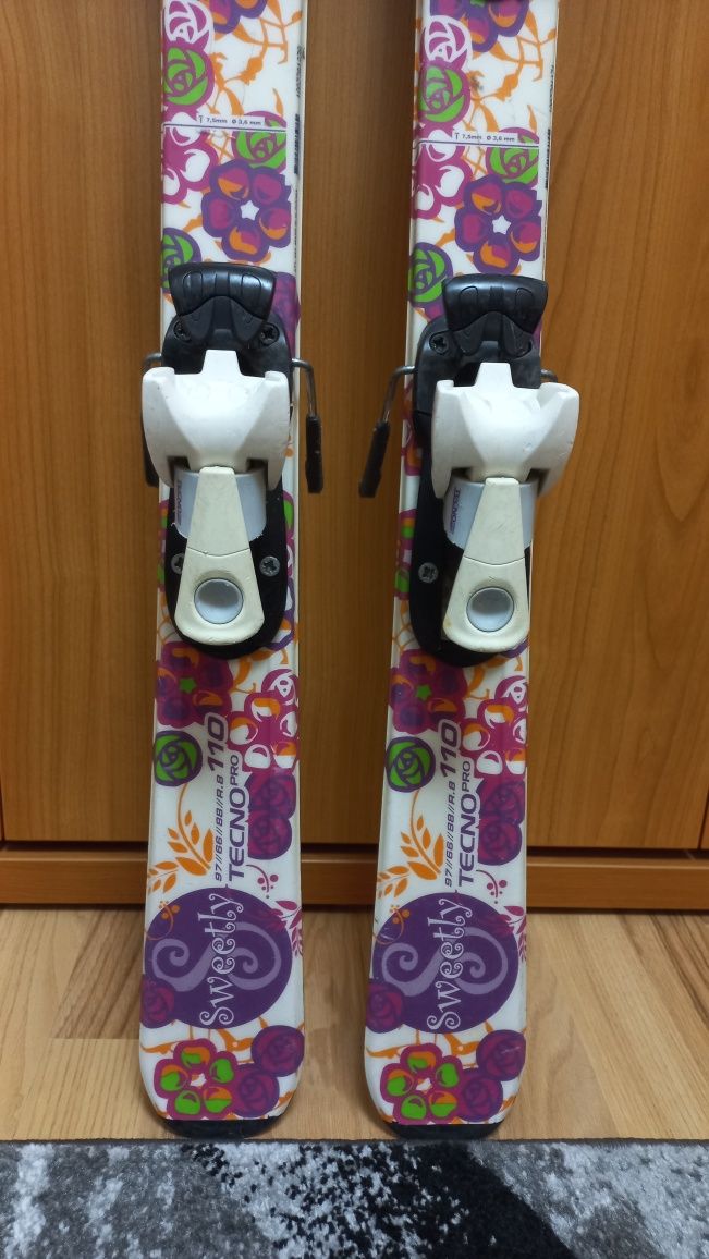 Set echipament schi pentru copii - schiuri Sweety 110 cm. pt. fete