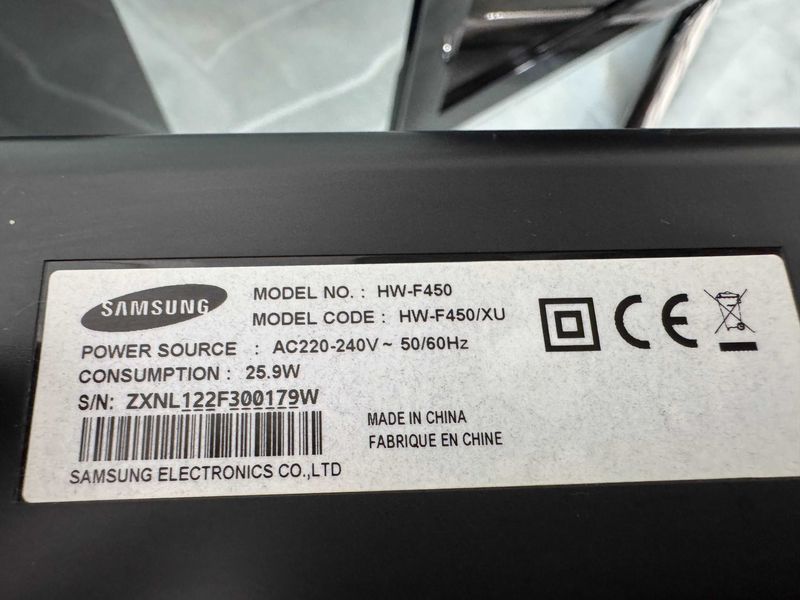 Телевизор и саундбар - Samsung / A2TV