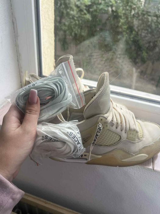 Adidasi Jordan 4