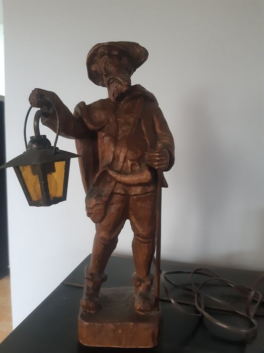 Veioza vintangi  lemn