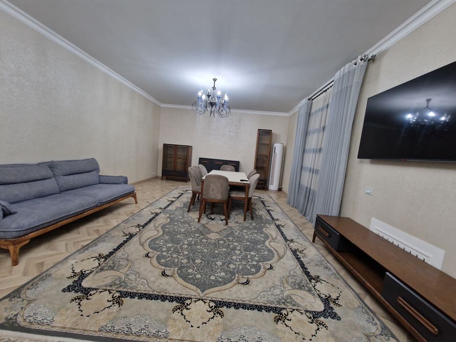 Ховли уй ижарага берилади!Ориентир Центир Стоматология, 3 хона. 150 кд