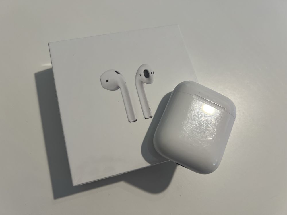 Căști Apple AirPods 2 cu garanție