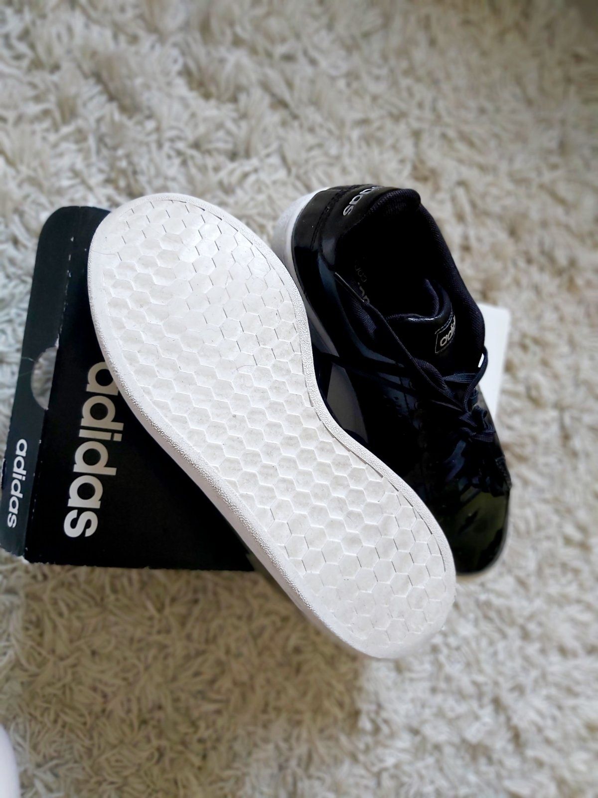 Сникърси Adidas Advantage