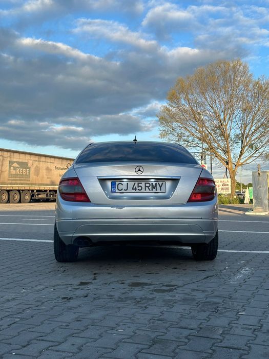 Vand /Schimb  Mercedes c200 w204