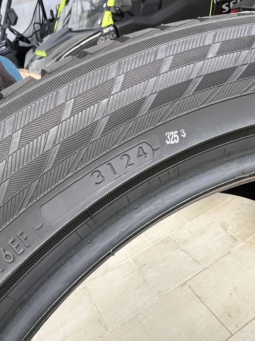 YOKOHAMA BluEarth Winter V905 nerulate