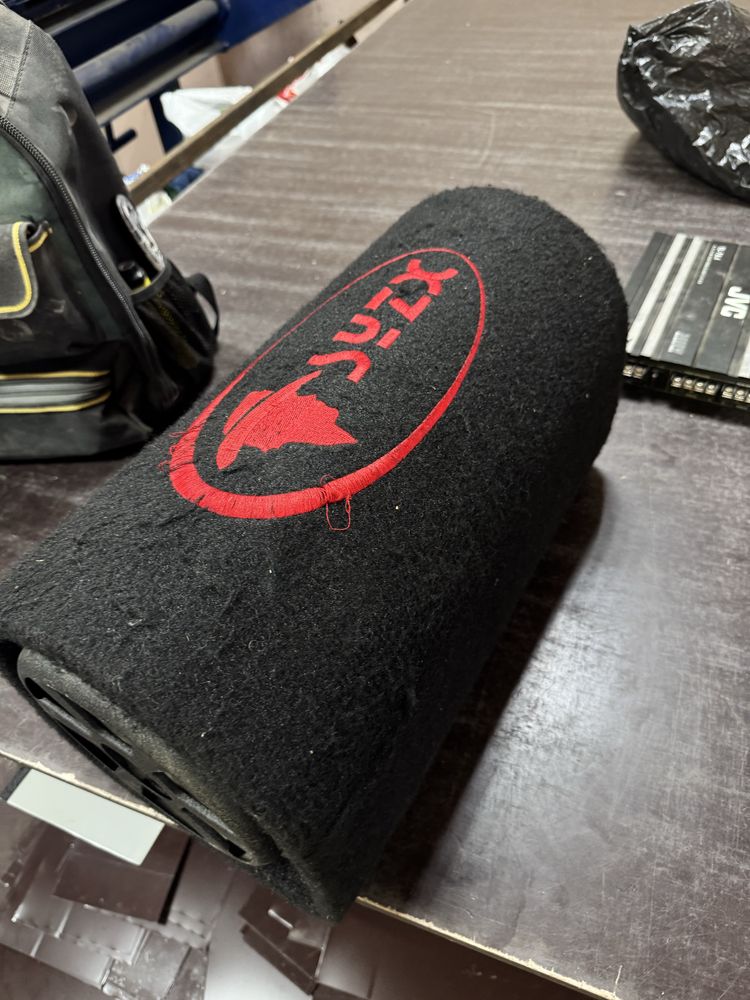 Продам сабвуфер SYZX