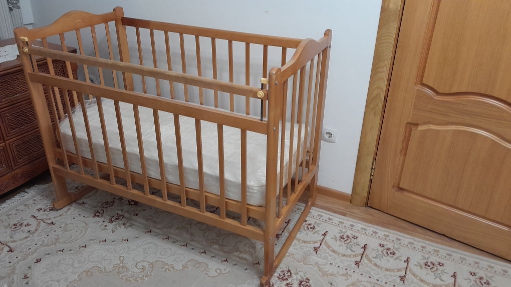 Продам Манеж Срочно!