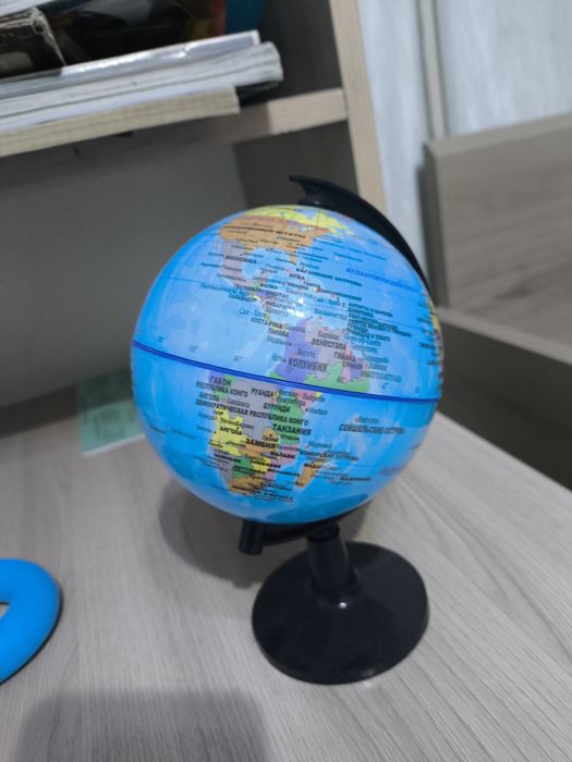 Глобус познавательный в лучшем состоянии, берите не пожалеете