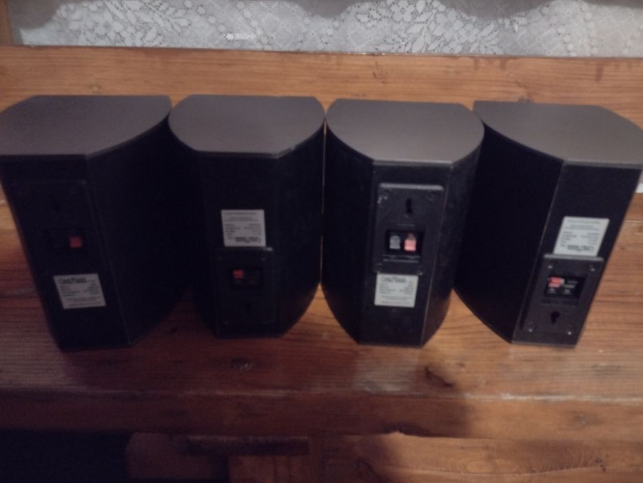 Reciver cu subufer și 4 boxe de la akay