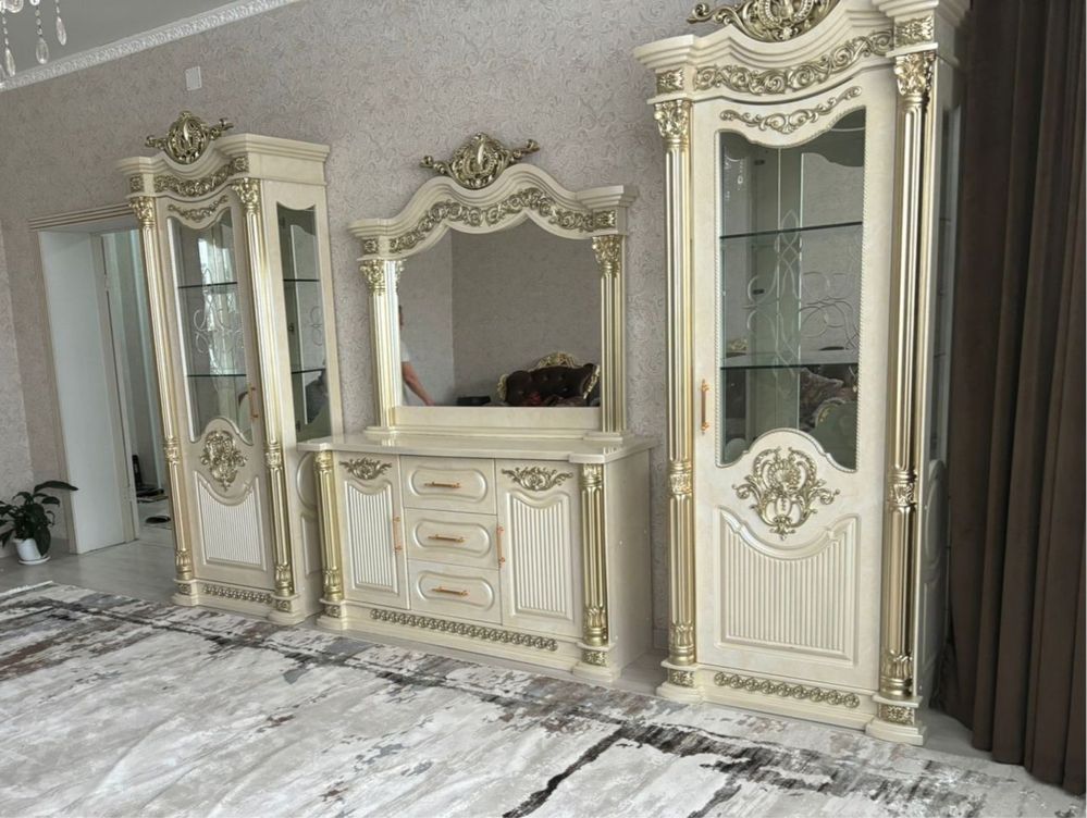 Продам стенку-шкафы