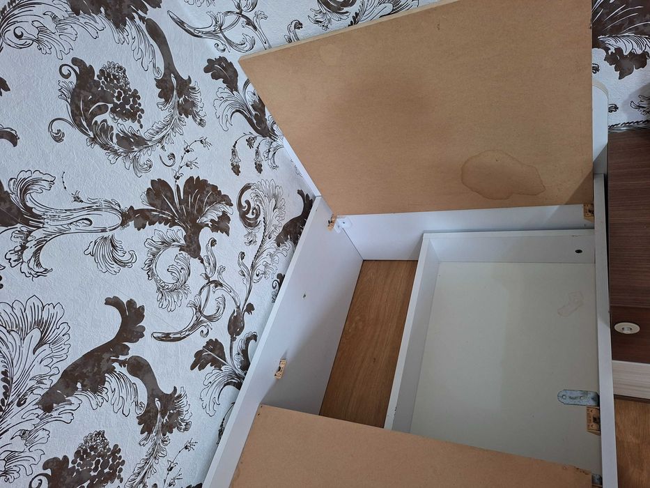 Подарявам легло с шкаф