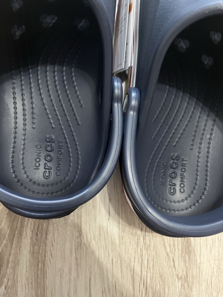 Papuci Crocs noi