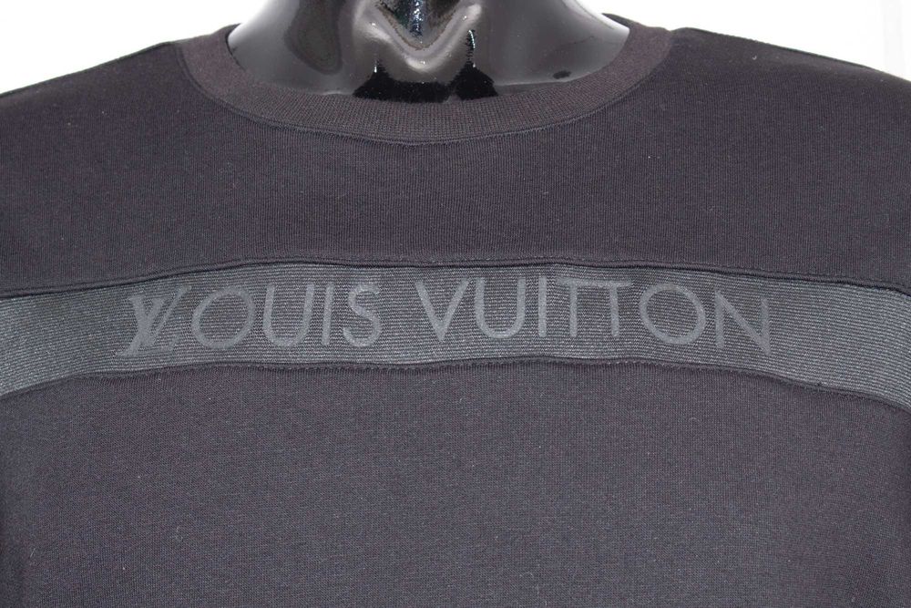 Louis Vuitton мъжки пуловер тип суичър черен плюш на ръкавите М