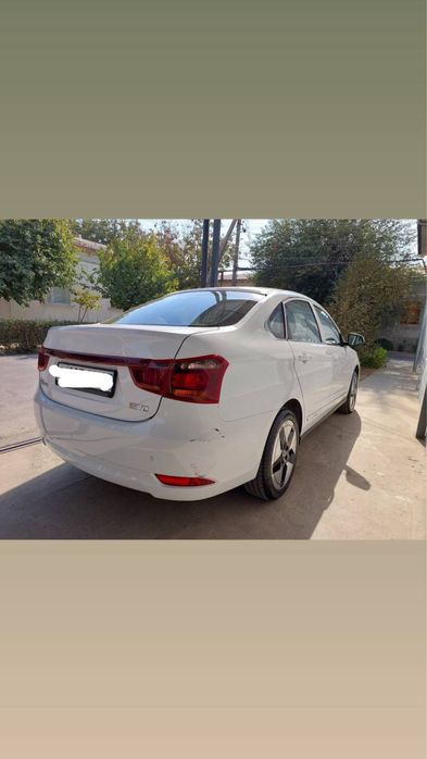 Автомобиль Dongfeng E70(electro)  sotiladi