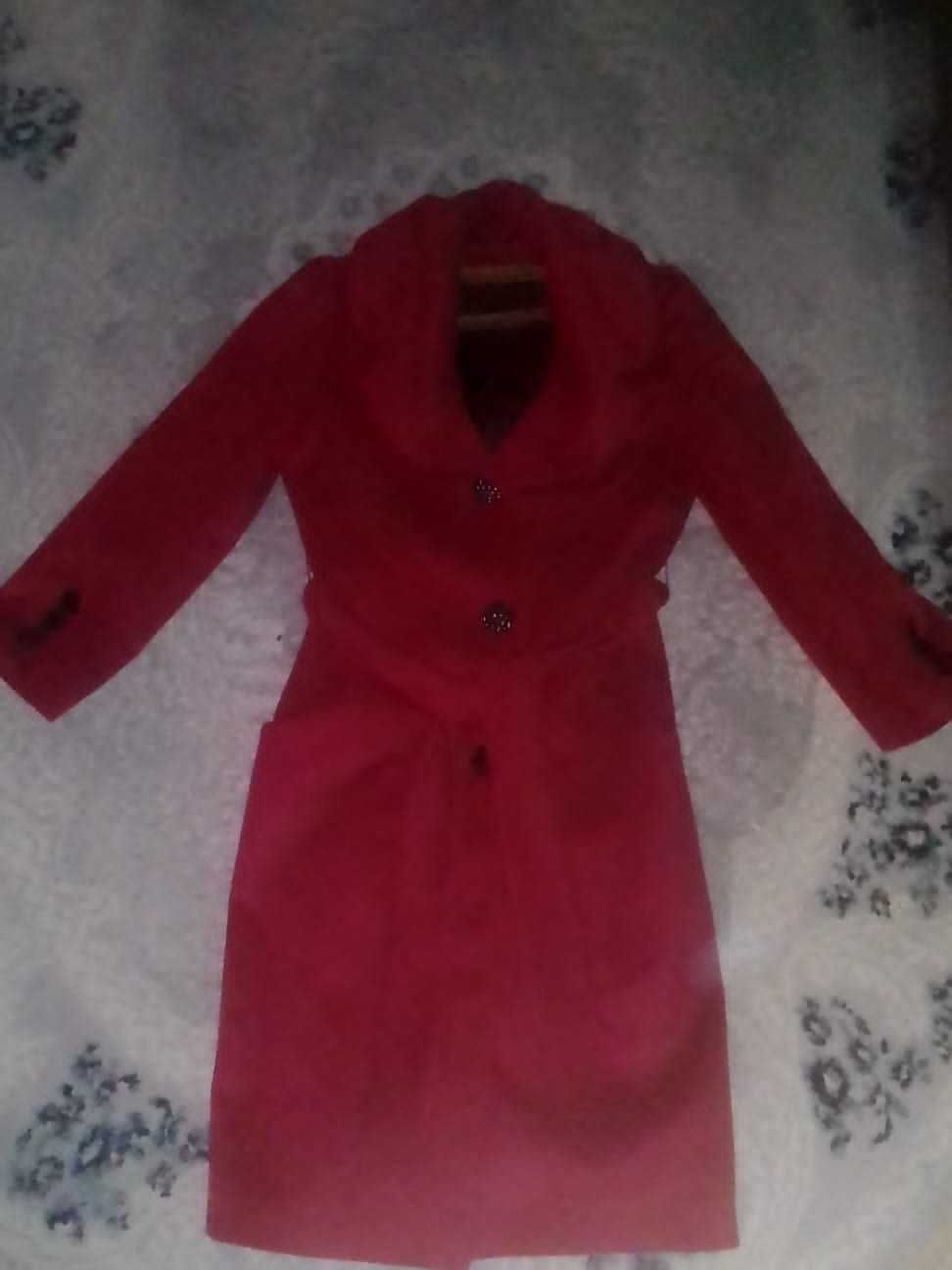 Красное пальто осень весна