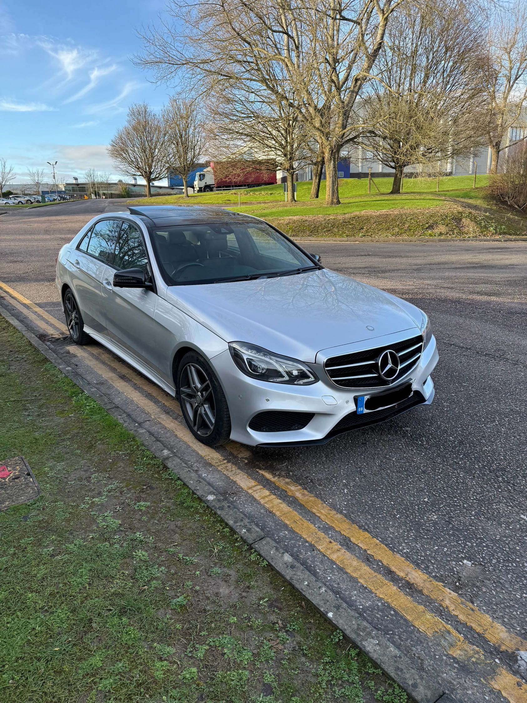 Mercedes E220 AMG night edition