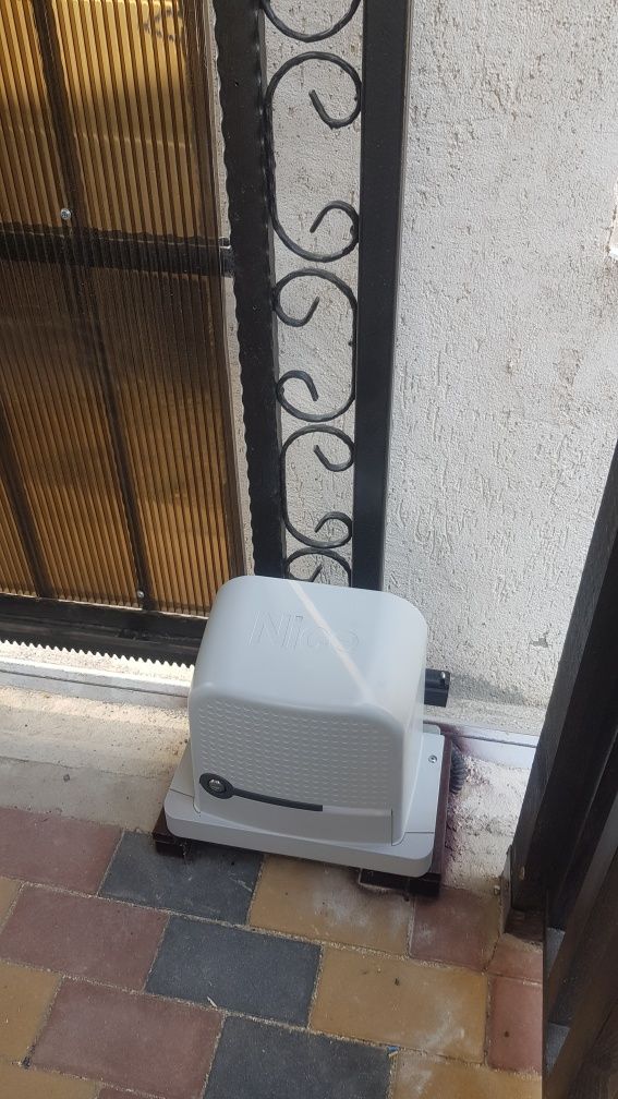 Confecții metalice reparatii și restaurării