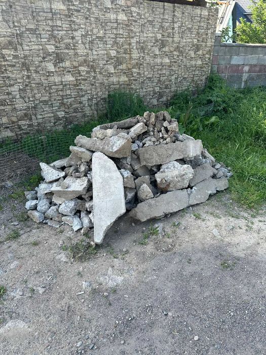 Лом чистого бетона