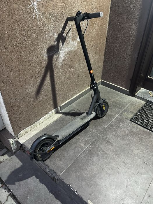 Trotineta electrică Xiaomi Mi 1S – 25 km/h, 30 km autonomie, pliabilă