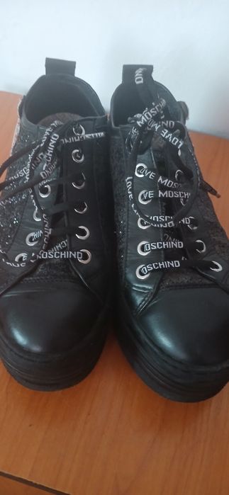Vând adidadi originali Moschino cu platforma  nr 37