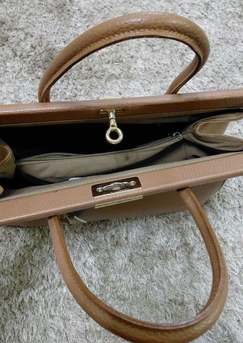 Geanta de piele fabricata in Italia