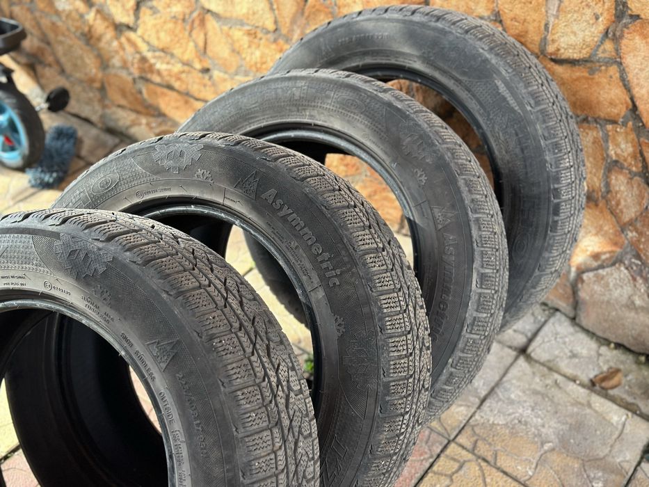Зимни гуми  Kumho 225/60/17