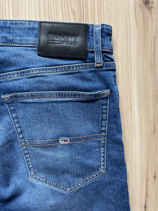 TOMMY Jeans / мъжки дънки W33