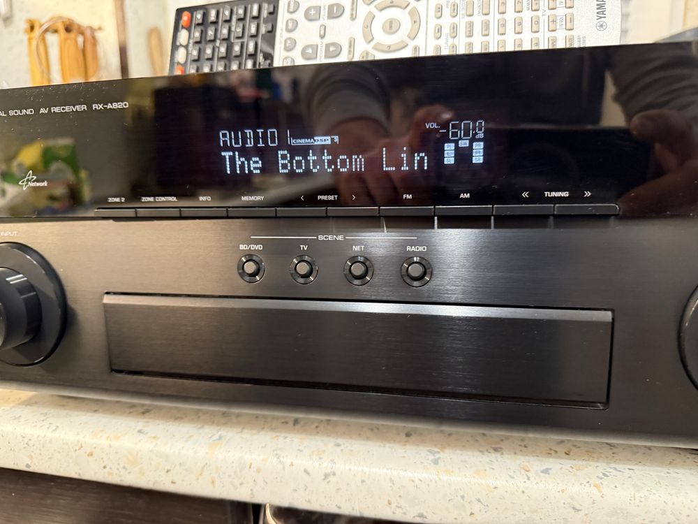 Yamaha RX-A820 resiver