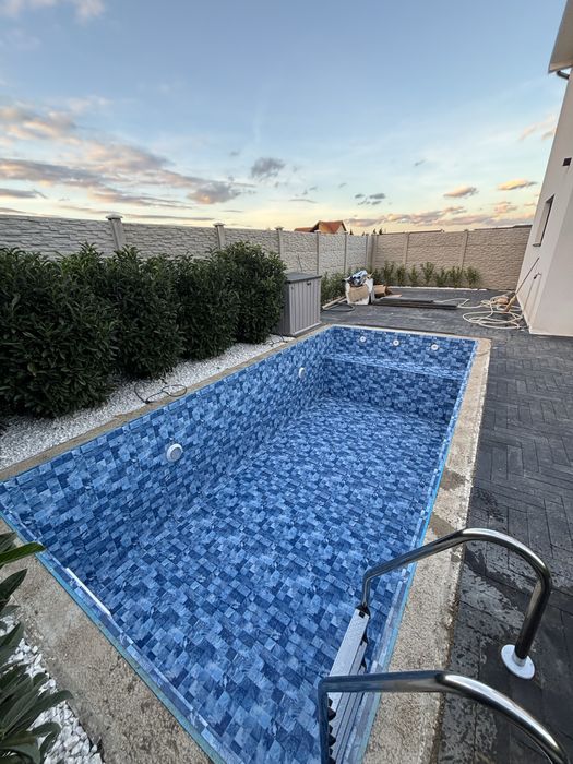 Piscine din cofraje de polistire placate cu liner