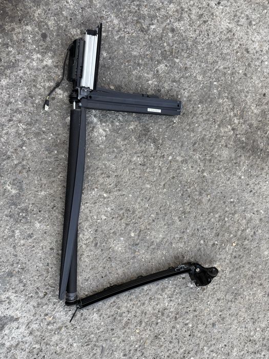 Perdeluta spate bmw g11