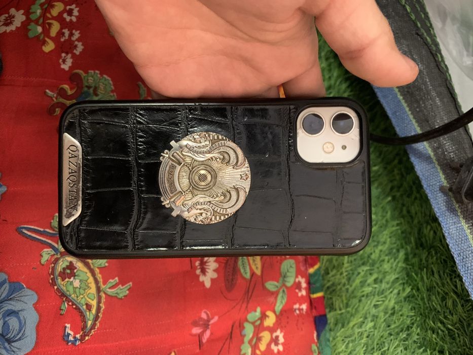 Айфон 11 минус барі фотода тур