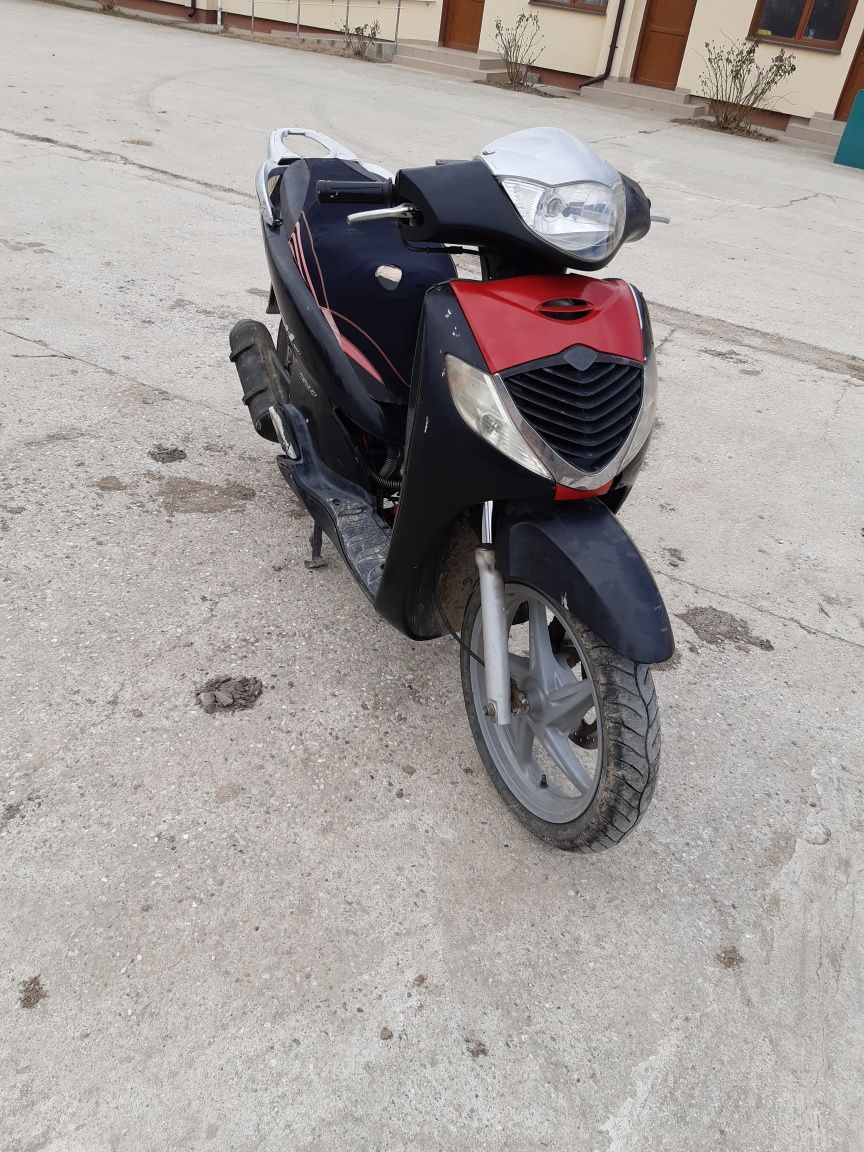 Vând Honda Sh 150cc