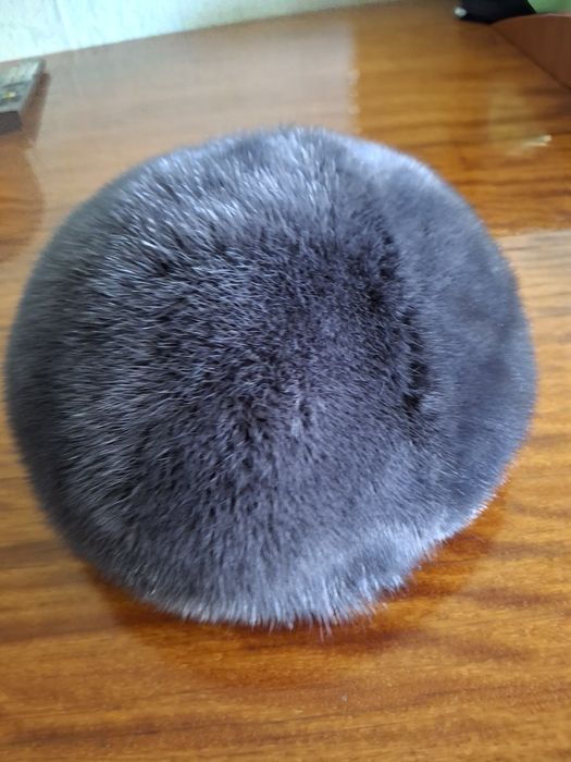 Продаю норковый берёт 56-57 разм.