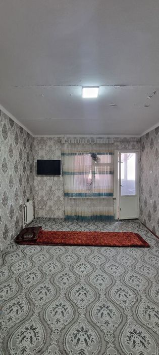 1 xona 2 xona qilingan uy sotiladi