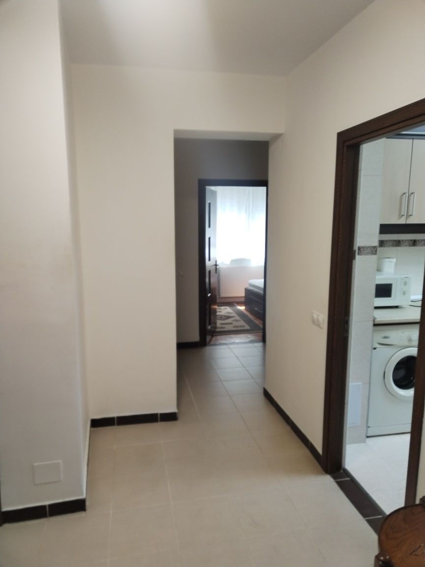Apartament de închiriat