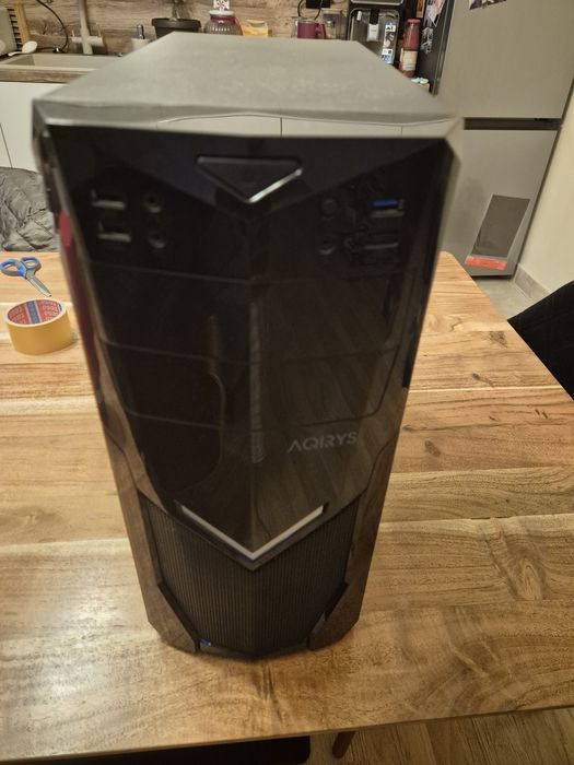 Carcasa AQUIRIS super pret